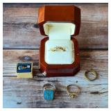 14k gold and diamond ring from Jeweler