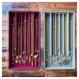 Jewelry and vintage jewelry / Necklaces