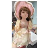 Selection of Toys, Dolls and Collectibles 