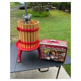 Fruit/Grape Manual Press and Wine Making Materials