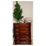 Chest of drawers