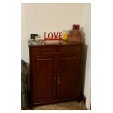 Pigeon hole cabinet