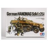 Tamiya 1/35 Hanomag Sd.Kfz. 251/1 Kit