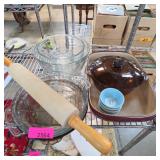 Lot of Mixed Kitchen / Bakeware Etc