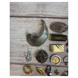 Vintage Costume Jewelry & Accessory Lot - Mixed Pins, Brooches, Keychains