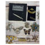 Diverse Lot of 30+ Vintage & Modern Costume Jewelry Pins Pendants - Gold Plated, Rhinestone