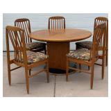 Skovby DC06T Teak "Lotus" Extending Dining Table & 5 Benny Linden Chairs