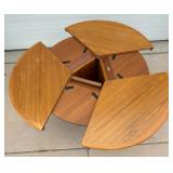 Skovby DC06T Teak "Lotus" Extending Dining Table & 5 Benny Linden Chairs