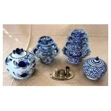 EAT099- Beautiful Blue & White Decorative Dishware 