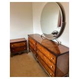 EAT134 - Dresser And Nightstand