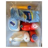 EAT279 Detergent, Microfiber Clothes, And Dryer Sheet Lot