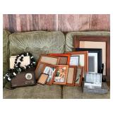 EFF172 Living Room Finds! Picture Frames And Victrola Radio