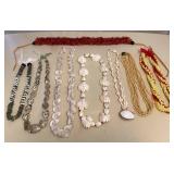 MHH133 Beautiful Shell & Crocheted Leis