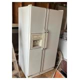 MHH152 Kenmore Refrigerator Freezer 