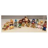 MMC002 Super Mario Bros. Vinyl Figures