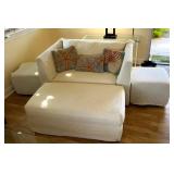 KKS137- Modern Loveseat With Three Ottomans 