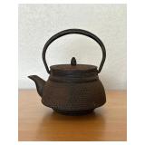 MMS054 - Antique - Styled Japanese Nanbu Tetsubin