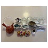 MMS063 - Mystery Lot Of Home Decor And Kitchen Items 