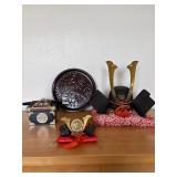 MMS066 - Lacquerware & Samurai Items