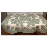 MCJ001 Green & White Hawaiian Quilt