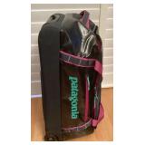 MCJ066 Patagonia Black Traveling Duffel Bag On Wheels 