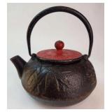 FHM042 - Beautiful Vintage Japanese Cast Iron Tetsubin Teapot / Red & Black Raised Botanical Design