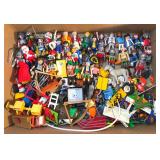 FHM207 - Playmobil Characters And Accessories Mystery Lot