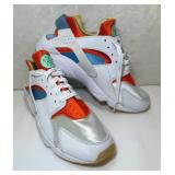 FHM250 - New Nike Air Huarache "White Safety Orange" Shoes