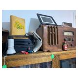 1 Antique Radios by Bendex and Silvertone