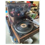 Turntable by Sansui