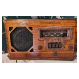 Vintage Farnsworth model BT-61 wooden cabinet table radio from the early 1940's.