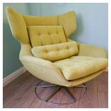 MCM Vintage Wingback Egg Swivel Lounge Chair.