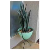 MCM Wire Tripod Bullet Planter.