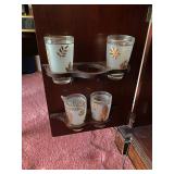 Vintage Fitted Portable Cocktail Bar / Dry Bar Cabinet.  Era & Style: Mid-20th Century (c. 1950s–197