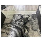 AREA RUG