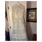 VINTAGE WEDDING GOWN