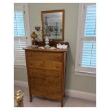 ANTIQUE CHEST OF DRAWERS