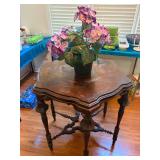 ANTIQUE TABLE