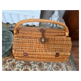 LARGE PICNIC BASKET