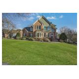 Find Your PERFECT PIECE at This Full House in Sugar Hill!