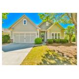 Find Your PERFECT PIECE at This Home in Hoschton!