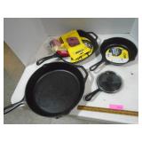 Lodge Cast iron cookwear NEW