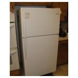 Whirlpool refrigerator w/top freezer, 20.5 cu. ft. ony 3 years old $250 Whirlpool refrigerator w/top freezer, 20.5 cu. ft. ony 3 years old $250