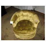 2 barrel chairs $50 each 2 barrel chairs $50 each