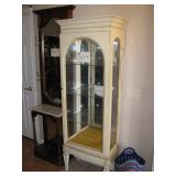 Curio cabinet $125