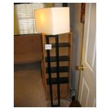 stand up lamp $25