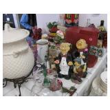 Figurines