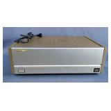 Marantz Stereo Power Amplifier, Model SM-80U, Powers On 