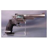 Smith & Wesson 629-6 .44 Mag 6-Shot Revolver SN# EDZ5124, Paperwork, In Hard Case 