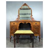 Gettysburg Furniture Company Vanity,31" x 46" x 18", Pattern 86, Includes Framed Mirror, 36" x 46.5"